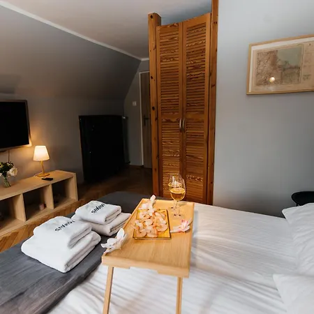 Maya's Flats & 23 Attic - Ogarna Old Town Apartment Gdansk