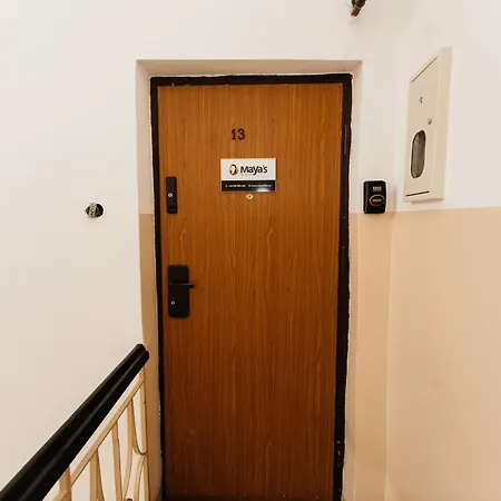 Maya's Flats & 23 Attic - Ogarna Old Town Apartment Gdansk