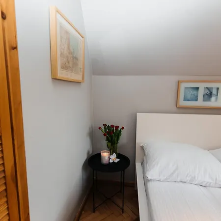 Maya's Flats & 23 Attic - Ogarna Old Town * Gdansk