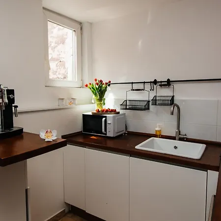 Apartment Maya's Flats & 23 Attic - Ogarna Old Town *