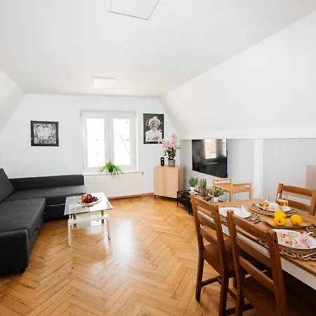 Apartment Maya's Flats & 23 Attic - Ogarna Old Town Gdansk