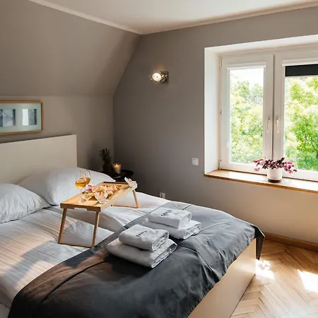 Apartment Maya's Flats & 23 Attic - Ogarna Old Town